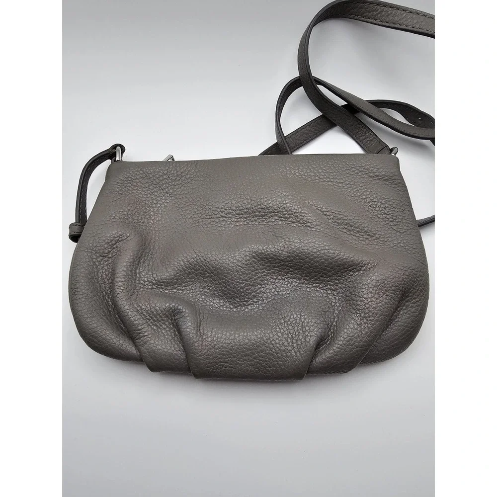 MARC JACOBS Classic Q Percy Small Gray Leather Crossbody Bag Grey Purse New York